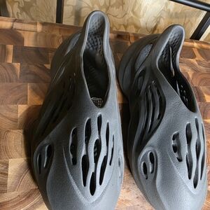 Gray Slip-On Foam Shoes